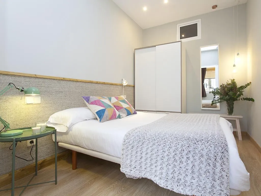 Apartment Cozy Gracia 2 Bedrooms Barcelona